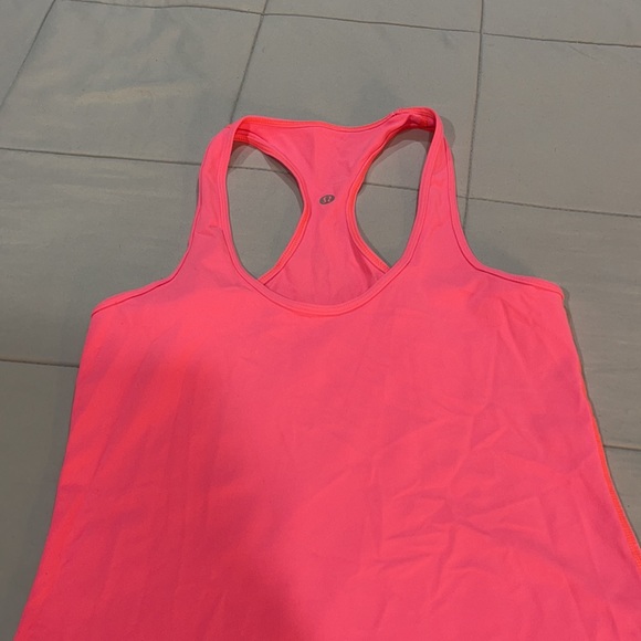Lululemon top - Picture 2 of 4